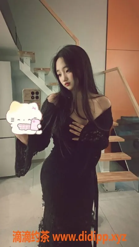 成都楼凤资源信息,成华区19岁湖南妹子，身高165，微胖妹子力荐