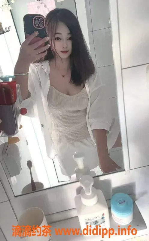 南通上门服务资源信息,南通雨儿，28岁D罩杯，115斤私人服务