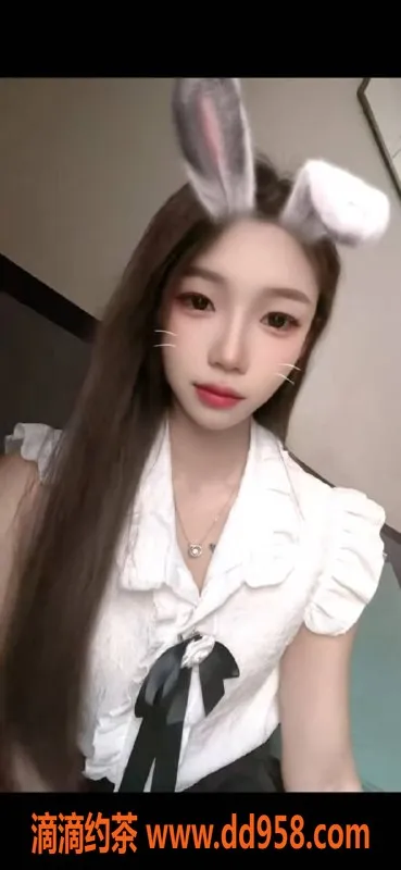 中山楼凤-江海四位00后妹子服务，洗吹做只需400元