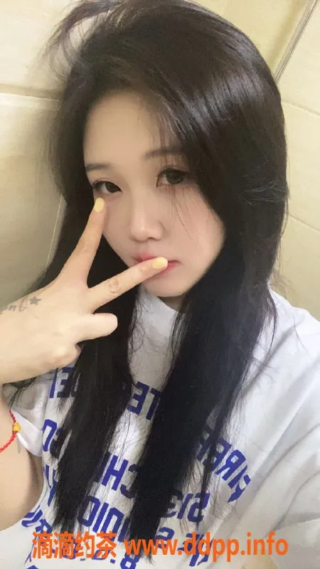 中山楼凤-石岐小辣椒，24岁，胸围B，服务优质