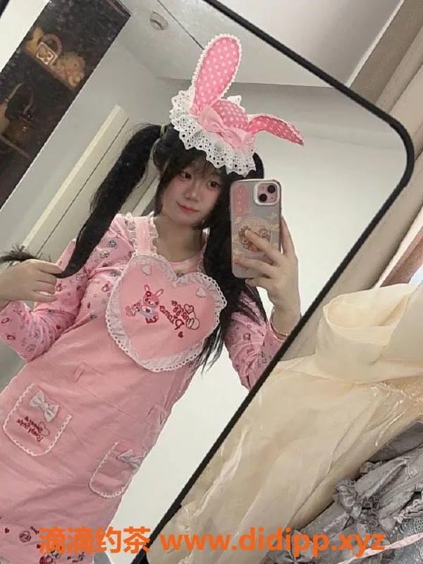 杭州楼凤资源信息,萧山区童童，800元嫩妹陪浴调情体验