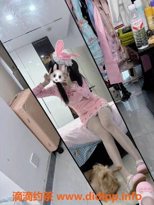 杭州楼凤-萧山区童童，800元嫩妹陪浴调情体验