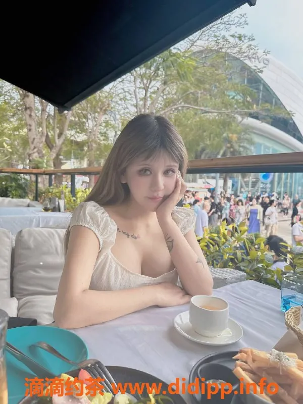 深圳楼凤-南山桃子💕160cm卡戴珊身材，超值体验