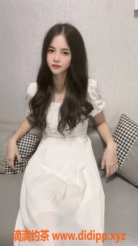 深圳楼凤-宝安漠漠，800元私密服务，感觉超棒！