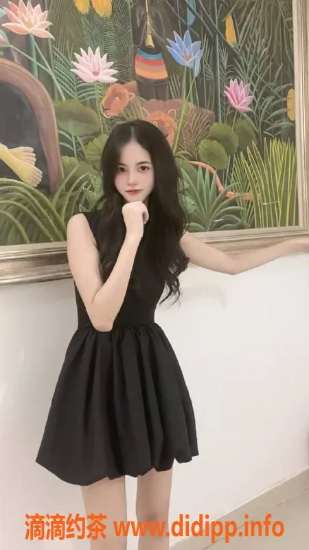 深圳楼凤-宝安漠漠，800元私密服务，感觉超棒！