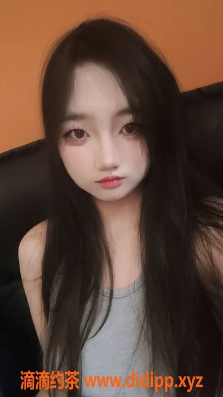 成都楼凤-成华区19岁湖南妹子，身高165，微胖型