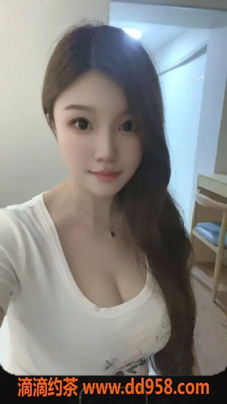 北京楼凤资源信息,朝阳十里堡巨乳良莠不齐“奶白”火热招募中！