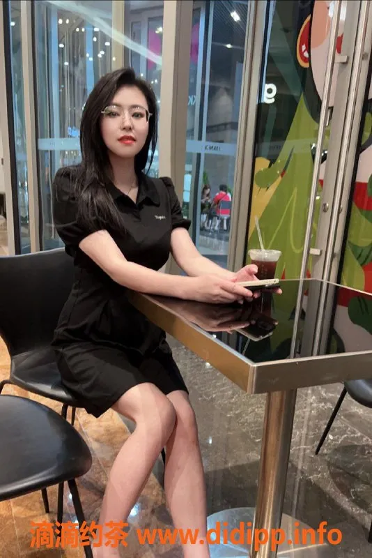 深圳楼凤-罗湖乔乔，视频认证美女，服务一流