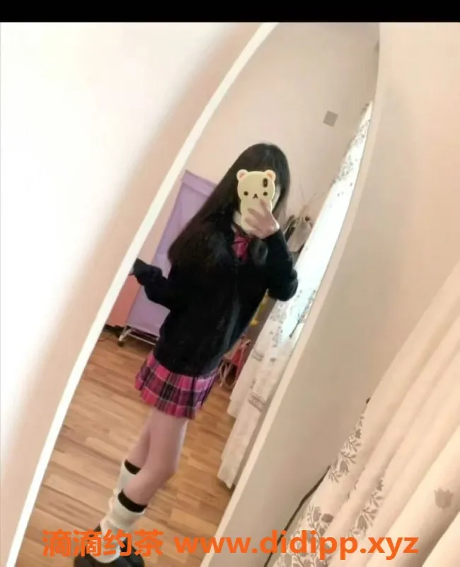 昆明楼凤-官渡区洛丽塔，600元口吹助浴，嫩妹体验