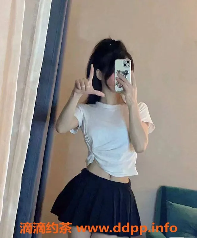 成都楼凤-青羊御姐凌薇，课时费6p，身材超赞