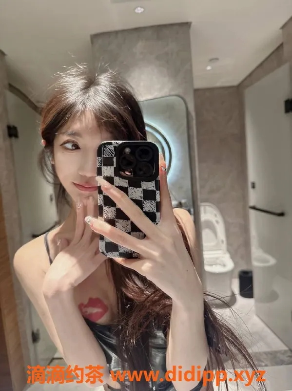 北京楼凤-百子湾琳琳酱，嫩妹3T内衣批发，超值20z起