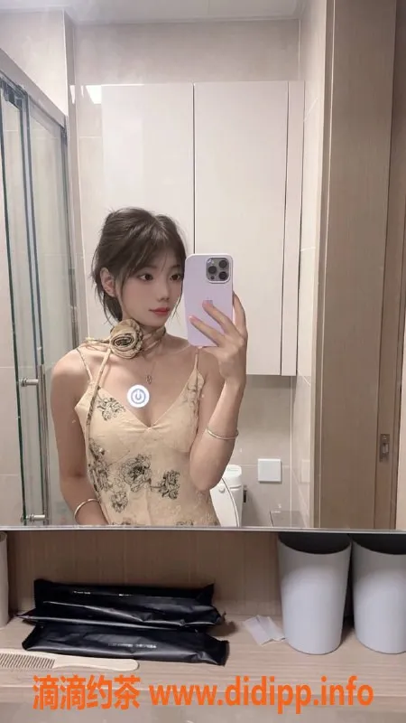 东莞楼凤资源信息,奶糖19岁，168cm，94斤，超值服务等你来体验！