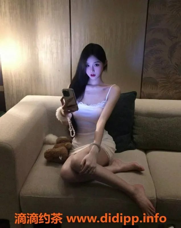 杭州楼凤-滨江区米奇，168身高34C，20元起服务