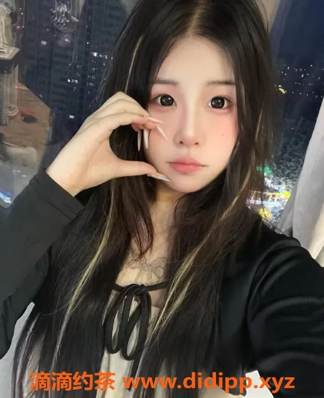 成都楼凤-成都奶欣，16岁高颜值，600元体验女友感