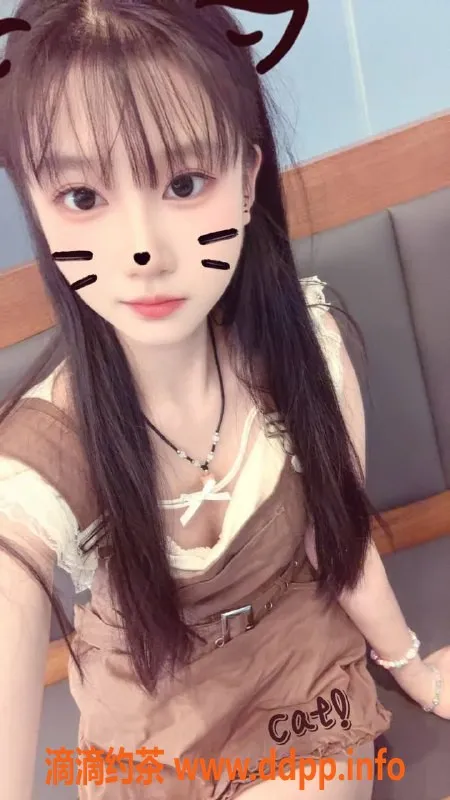 惠州楼凤-江北UU，600元Kiss，鸳鸯浴服务超享受