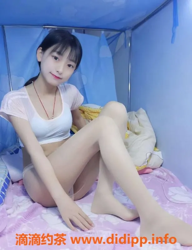 广州楼凤-广州天河灵儿，21岁身高164，诱惑等你来享受！