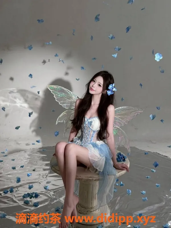 杭州楼凤-拱墅区18岁欢欢，身高166cm，体重46，服务优质