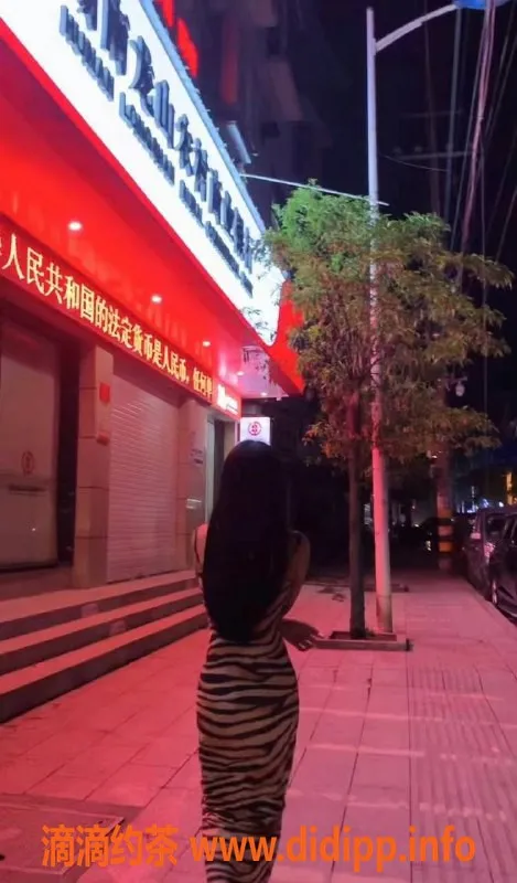 兰州楼凤资源信息,大长腿，套餐服务，私密性感体验