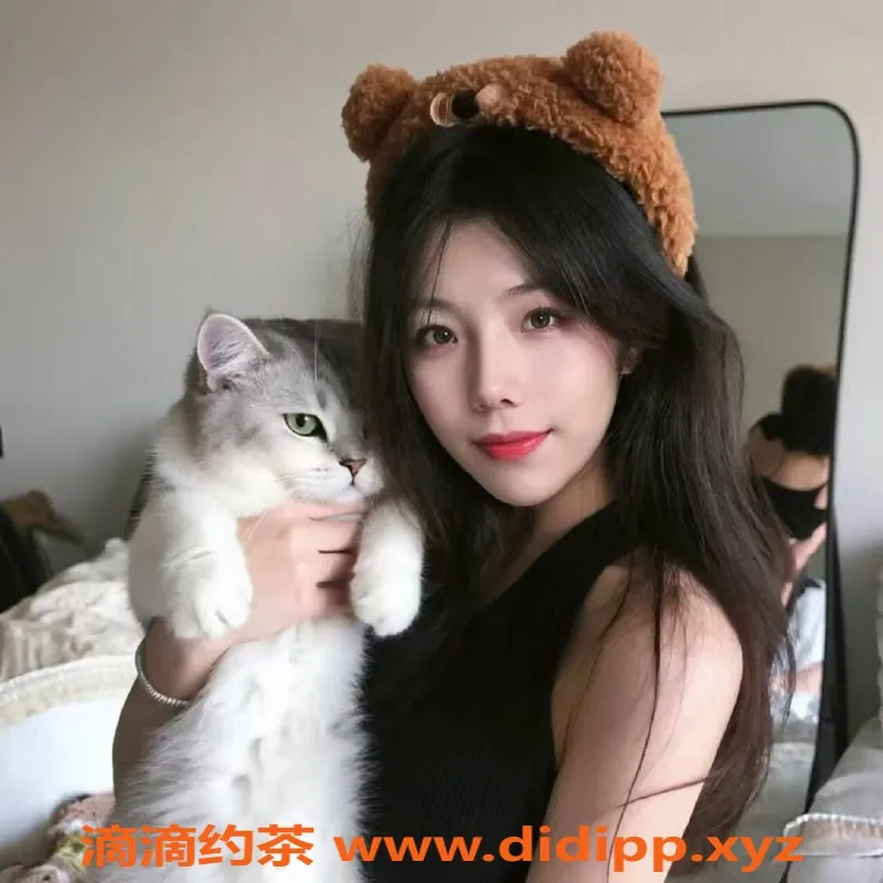 成都楼凤-武侯区苏苏，嫩妹车，颜值超高，8P互动