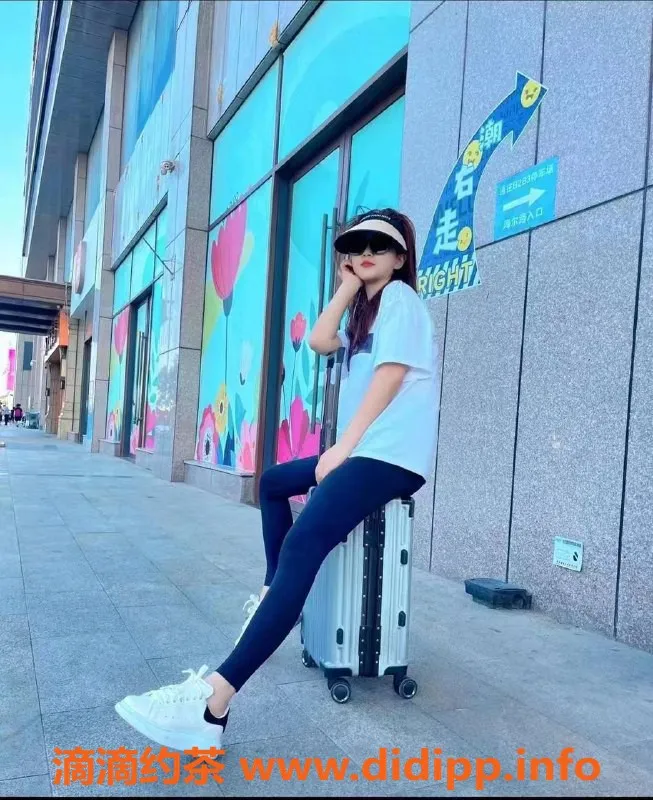 上海楼凤资源信息,浦东小诗，15张内超值服务，12p20pp，性价比高！