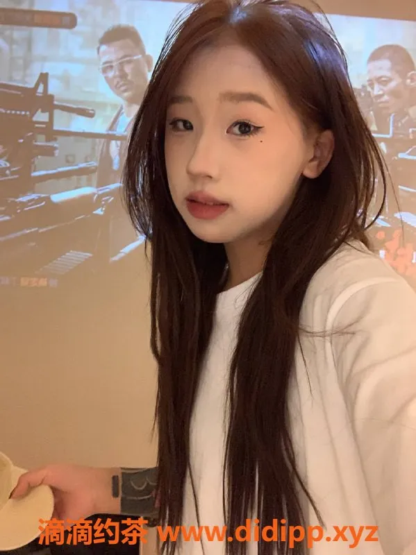 长沙楼凤-岳麓区思思，只需500p的极品体验