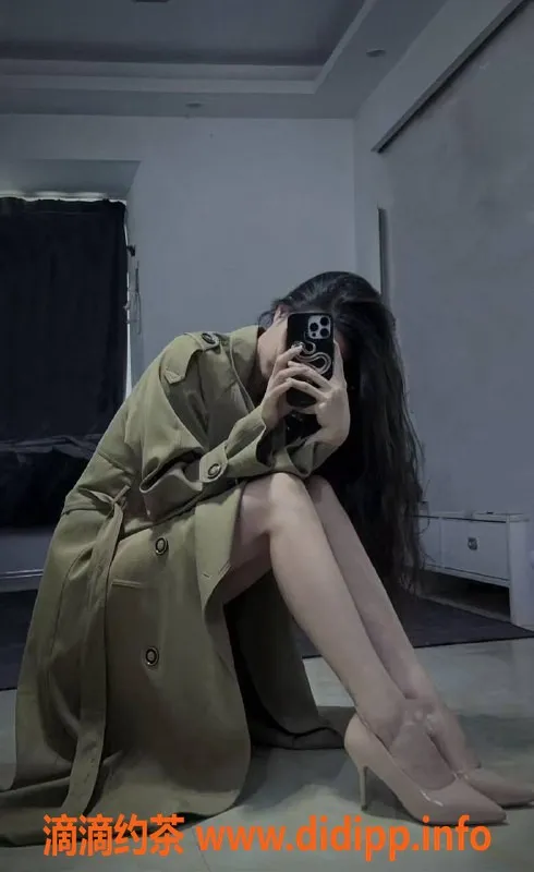 上海楼凤-浦东车模琳萱，181高53重，14元起服务