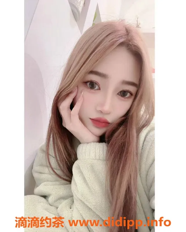 南通楼凤-崇川区小鱼，甜美青春，身材火辣，服务周到