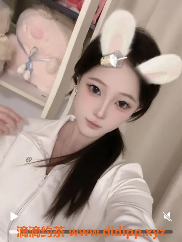 常州楼凤-武进小李 165cm 90斤 B+陪浴热情服务