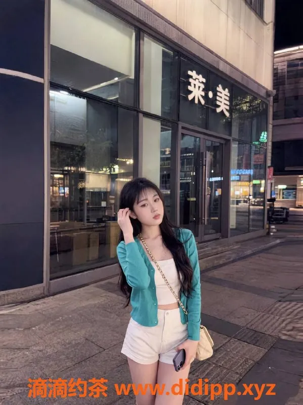 珠海楼凤-拱北清纯贝贝，19岁600元起服务