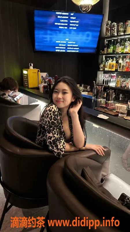 深圳楼凤-龙岗小媚，24岁，身高162，500元一次