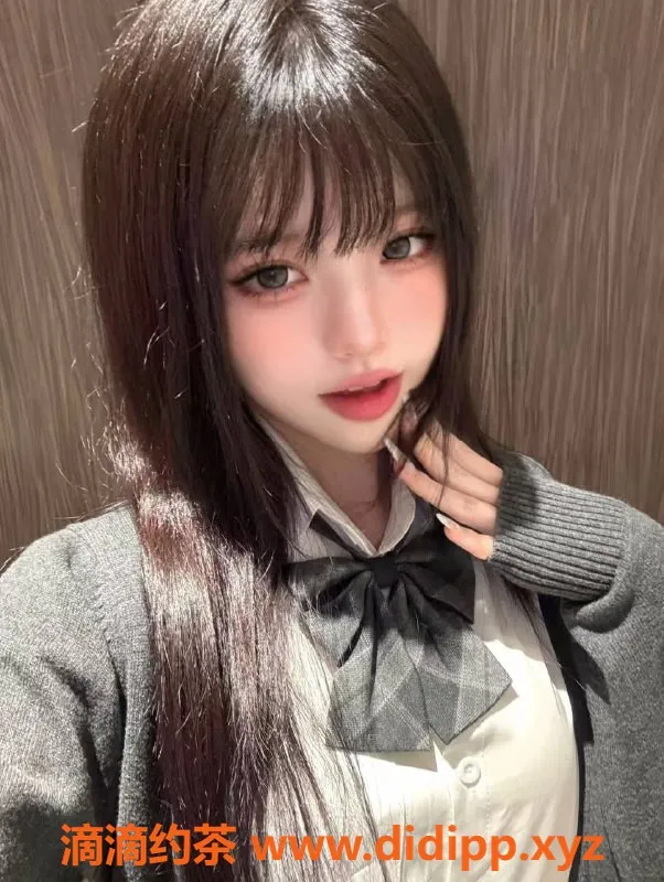 中山楼凤-坦洲四位美女，450元洗吹，650元全套服务