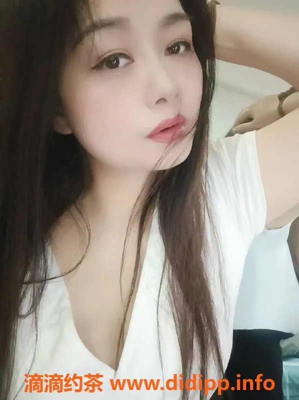 中山楼凤资源信息,中山三角课室服务，洗吹做仅400元