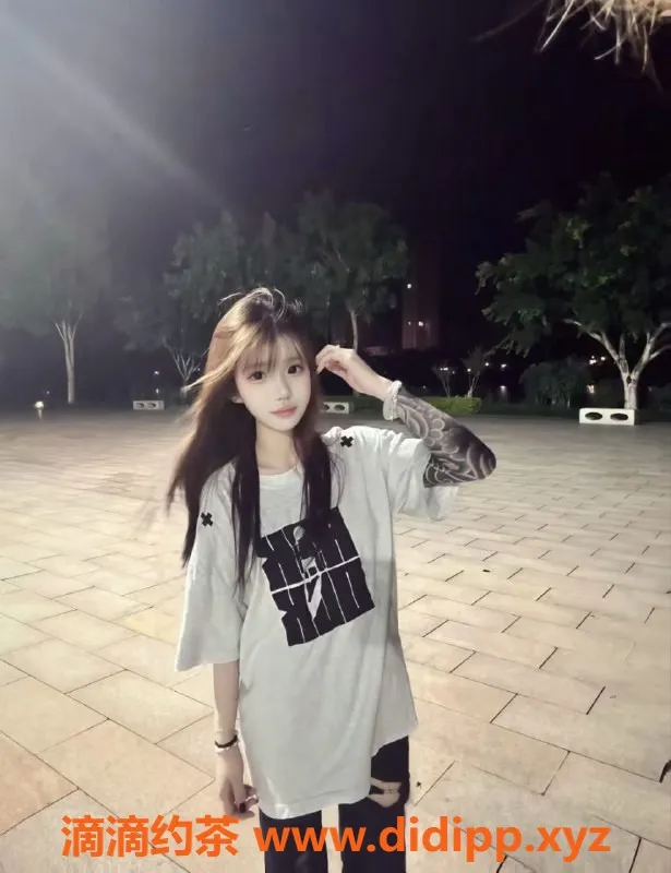 中山楼凤-中山小榄新星，身高高挑，500快餐等你来享受