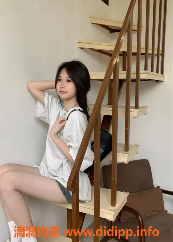 无锡楼凤资源信息,滨湖极品嫩妹 腰细腿长 69口爆服务