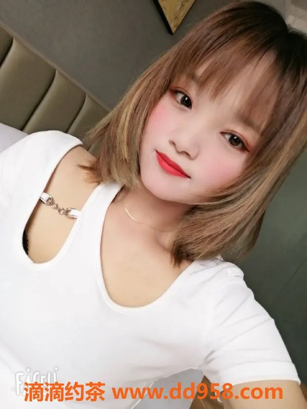 中山楼凤-南头3位美女，快餐300，洗吹400，满意面付