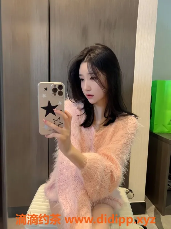 无锡楼凤-新区大学生娇小可爱，双飞服务，身心放松