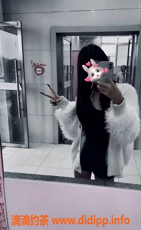 扬州楼凤-扬州邗江小芹菜，19岁纯天然服务超棒！