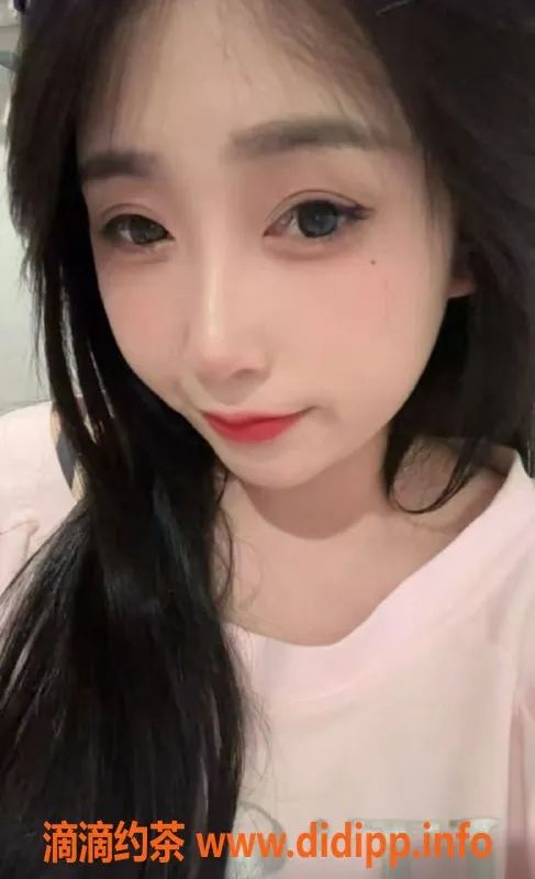 成都楼凤-武侯区媚狐，身材火辣的大奶嫩妹