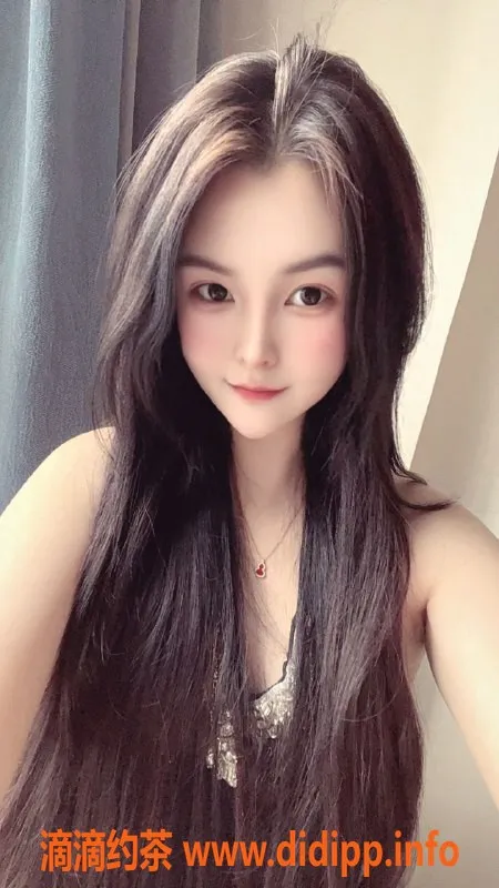 成都楼凤-高新区御姐诗颖，颜值与身材兼具