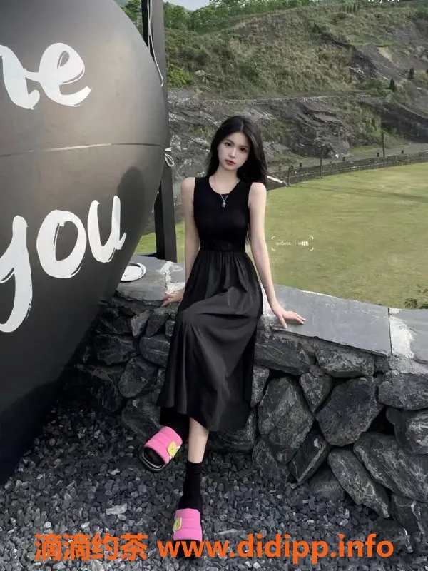 重庆楼凤-江北18岁贾雨，170高100重，C罩杯服务优质