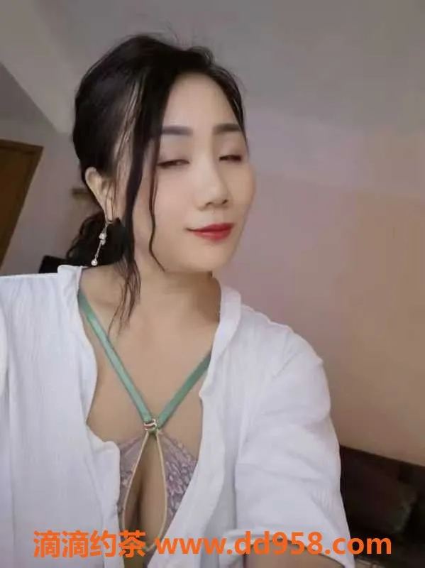 广州楼凤-南海瑜伽老师35岁 38D胸围诱惑体验