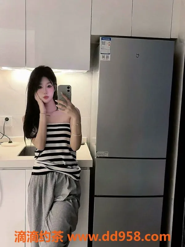 无锡楼凤资源信息,滨湖05少女，青春性感大长腿