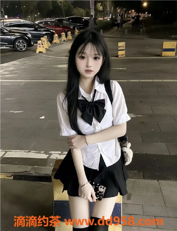 无锡楼凤-梁溪东岭06顶级学妹，170大长腿白皙嫩滑