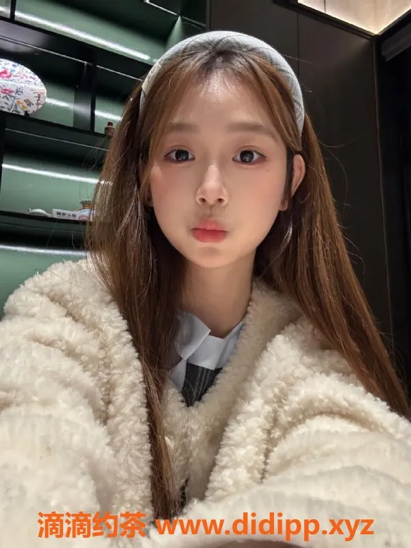 无锡楼凤资源信息,梁溪邻家少女，白皙肤色，69元陪浴