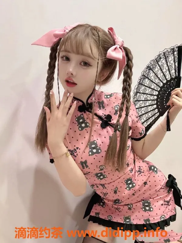 无锡楼凤-梁溪06极品萝莉酱，童颜巨乳，陪浴服务