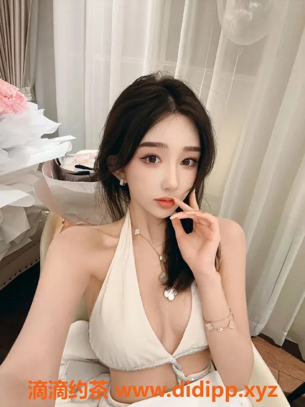 无锡楼凤-梁溪白金汉爵顶级嫩妹体验