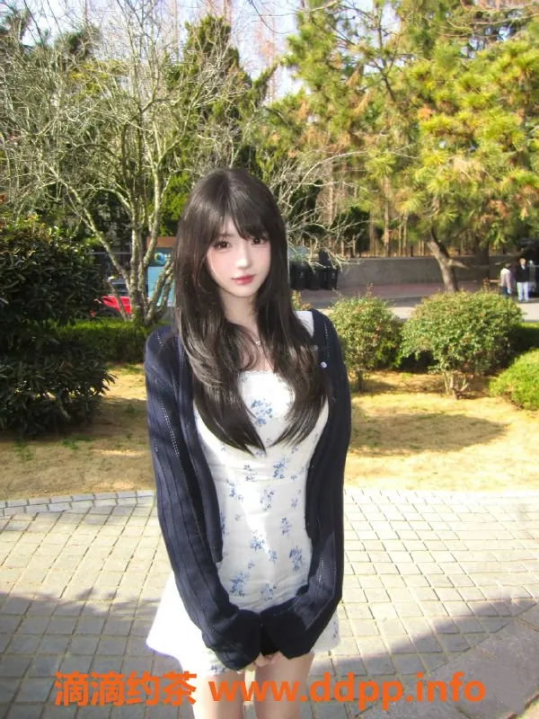 无锡楼凤资源信息,惠山天一公馆顶级少女，天然爆乳，雪白皮肤