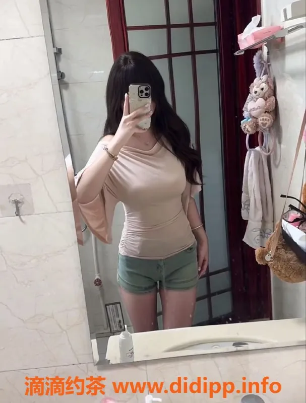 无锡楼凤-梁溪雅悦06少女，天然D罩杯，皮肤水嫩