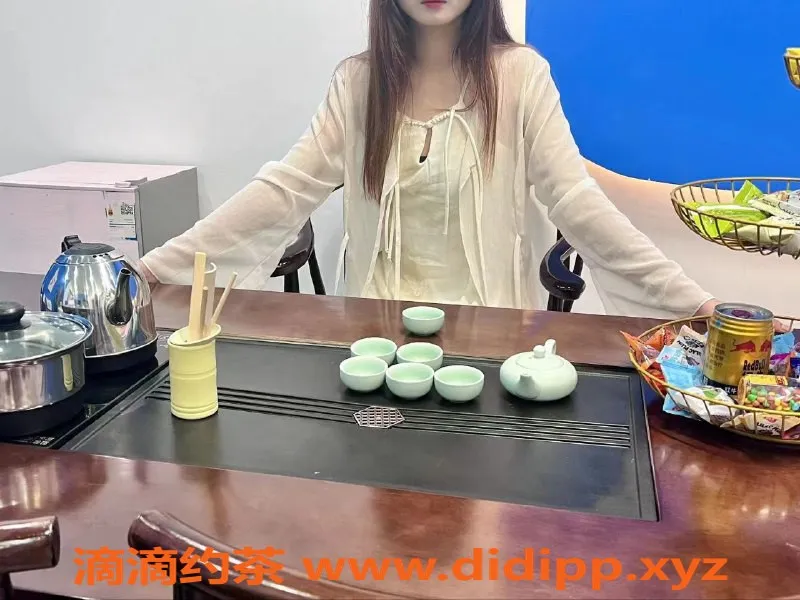 厦门楼凤-暮色少女陪伴，罗宾森三期399起