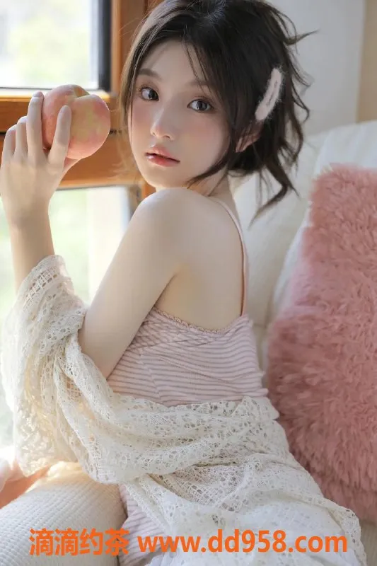 无锡楼凤-滨湖万达 18岁少女 自带JK制服 诱人服务